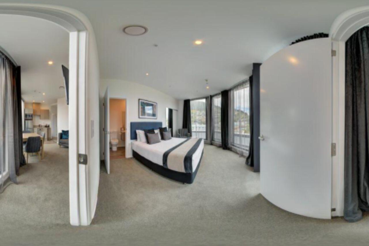 Ramada By Wyndham Queenstown Central Bagian luar foto