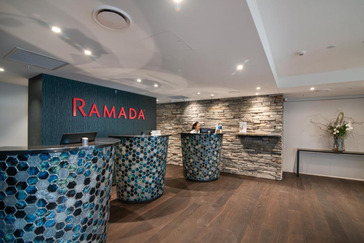Ramada By Wyndham Queenstown Central Bagian luar foto