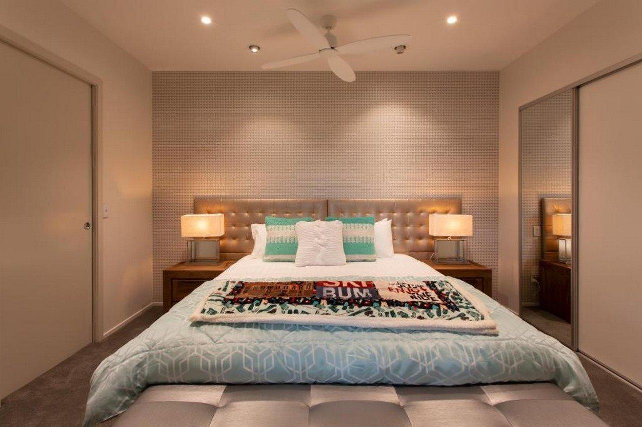 Ramada By Wyndham Queenstown Central Bagian luar foto