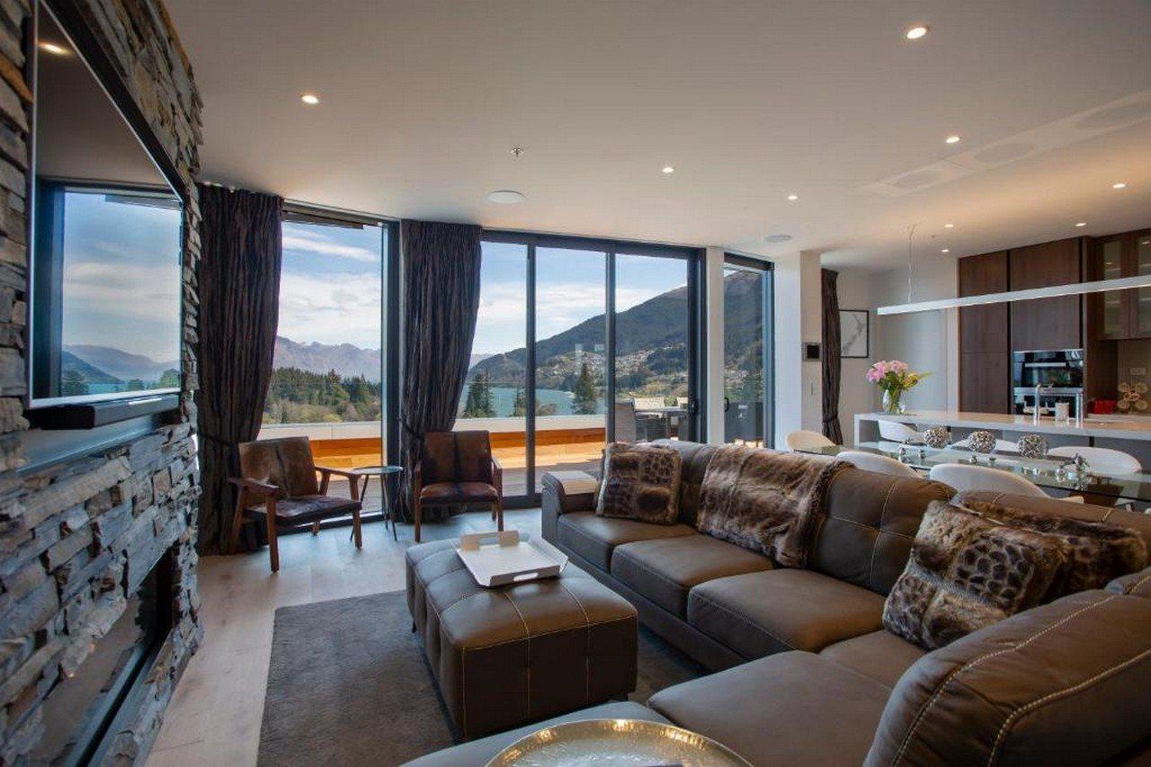 Ramada By Wyndham Queenstown Central Bagian luar foto