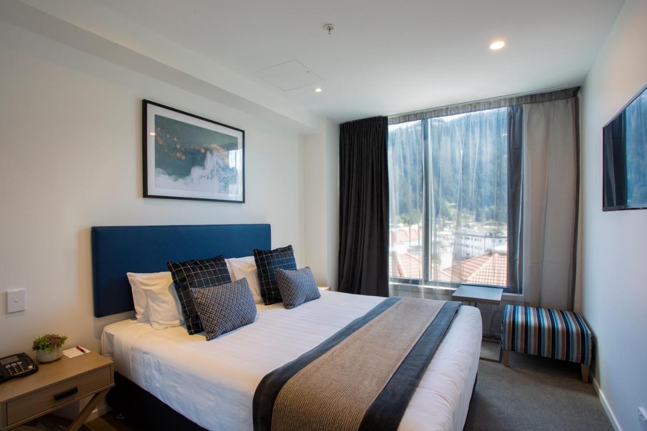 Ramada By Wyndham Queenstown Central Bagian luar foto